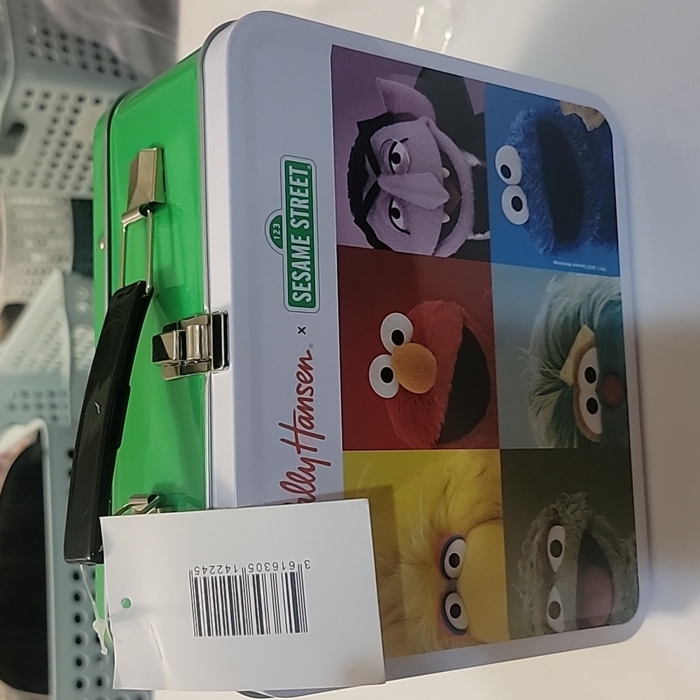 NWT Sesame Street lunch box - Picture 5 of 5